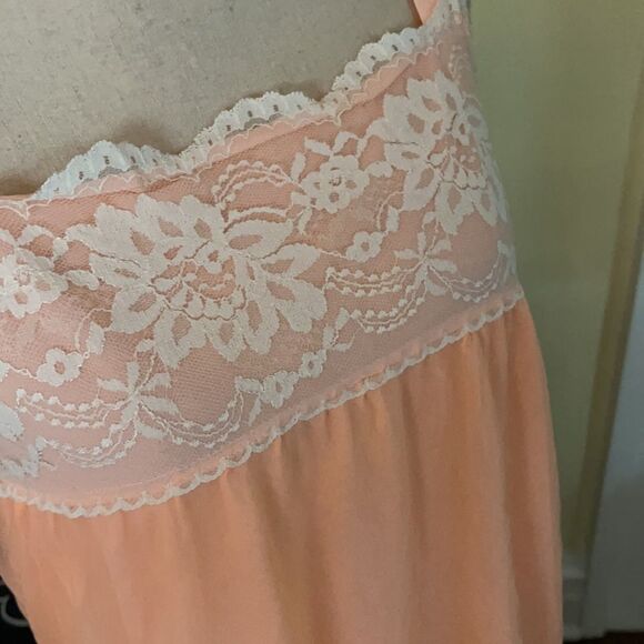 VTG Soft Summer Coral Peach Sz M Intimate Lounge Top/Chemise - Picture 6 of 8